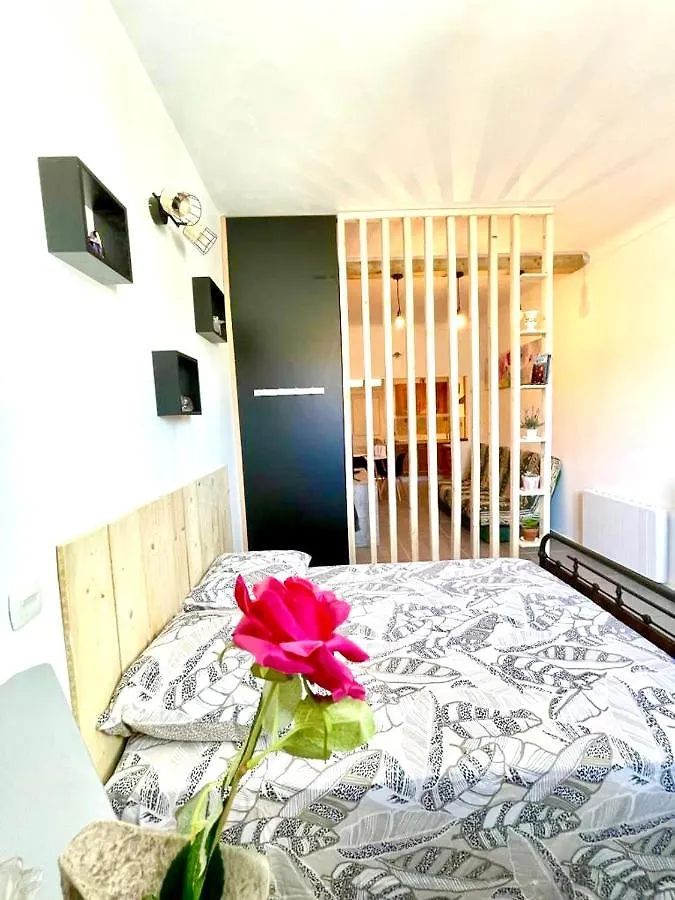 Appartement Wood Desing Proche Cannes Le Cannet 0*,  France
