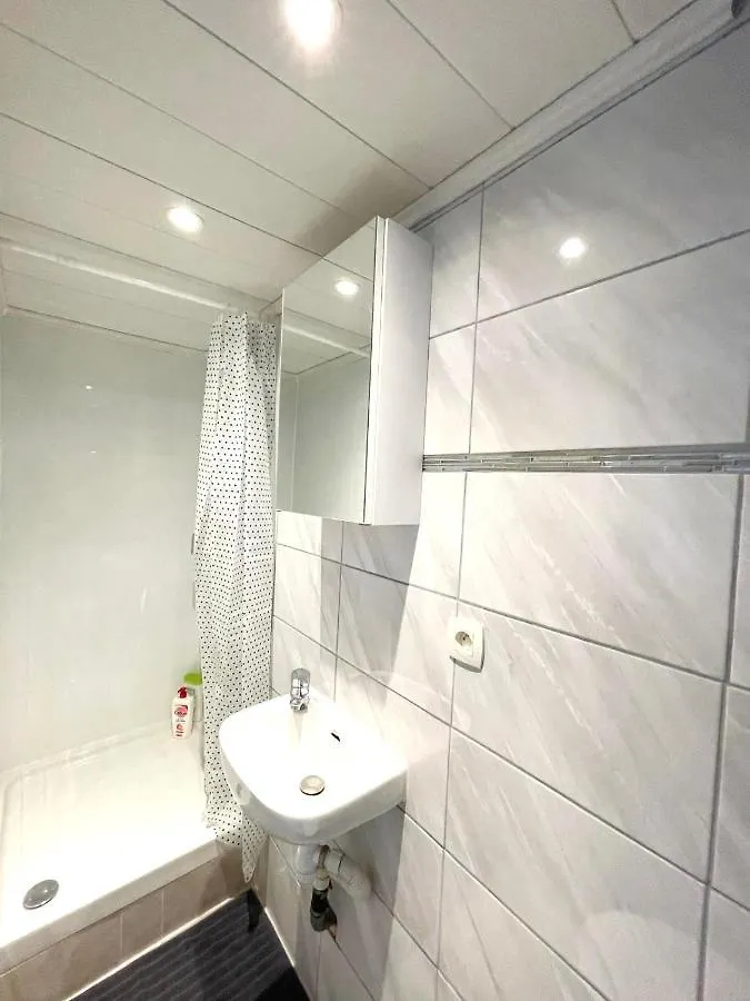 Appartement Wood Desing Proche Cannes Le Cannet